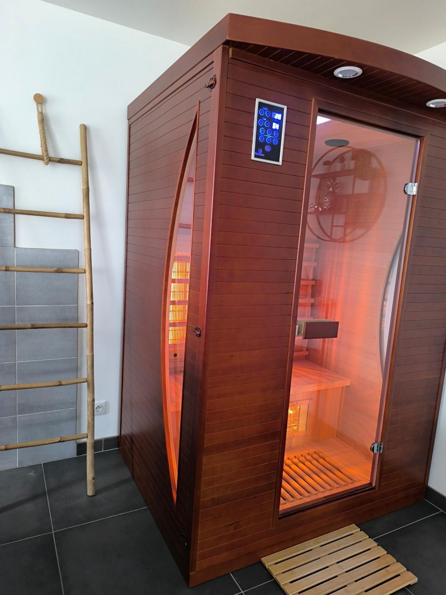 Gite Bonheur Et Charme Spa-Sauna Forfait 2H Inclus 坎特赞 外观 照片